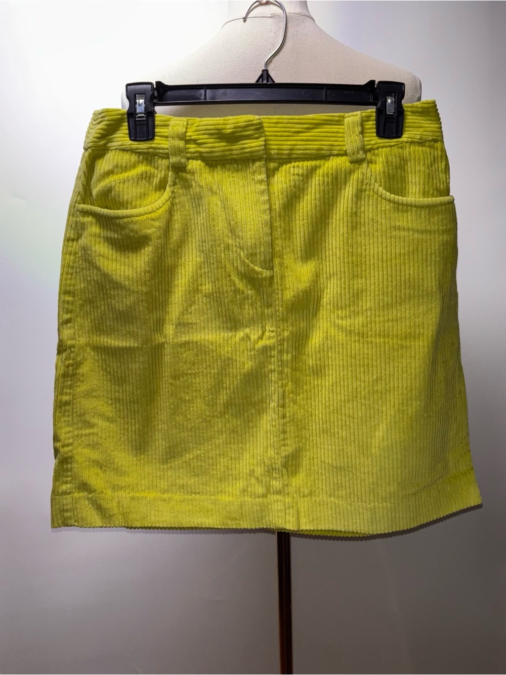 Boden Chartreuse Color Corduroy Mini Skirt Size 8R